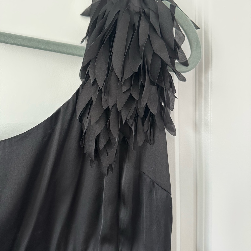 Francesca's Collections Black One Shoulder Dress - Picture 2 of 4